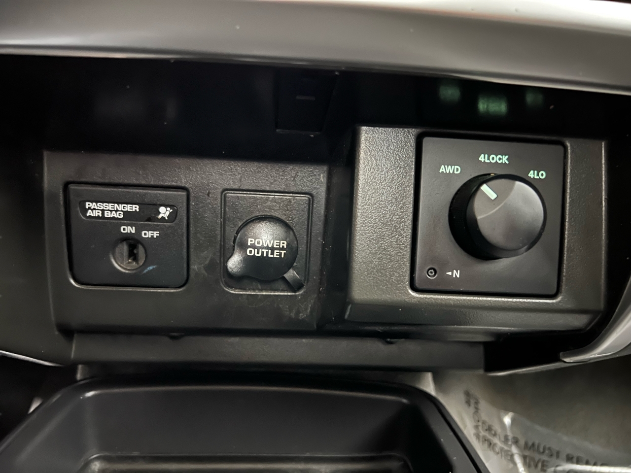 Dodge Dakota Laramie Club Cab 4WD 2005