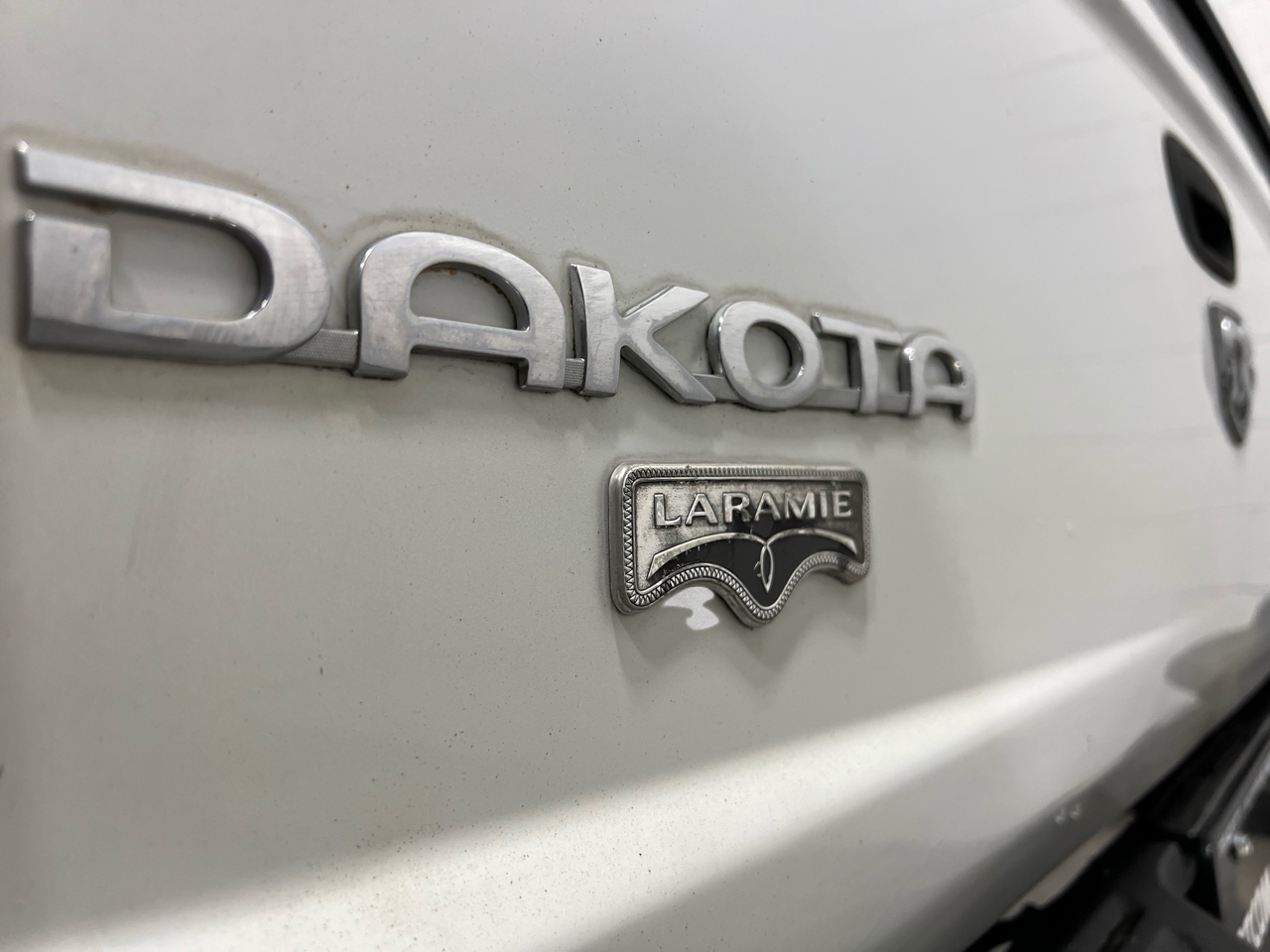 Dodge Dakota Laramie Club Cab 4WD 2005