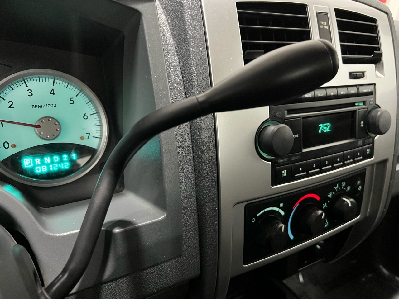 Dodge Dakota Laramie Club Cab 4WD 2005