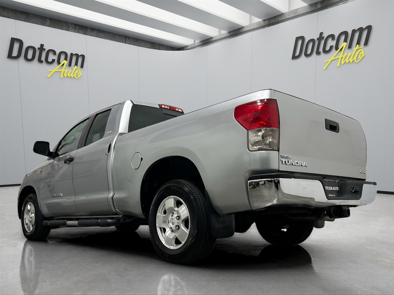 Toyota Tundra SR5 Double Cab 5.7L 4WD 2008