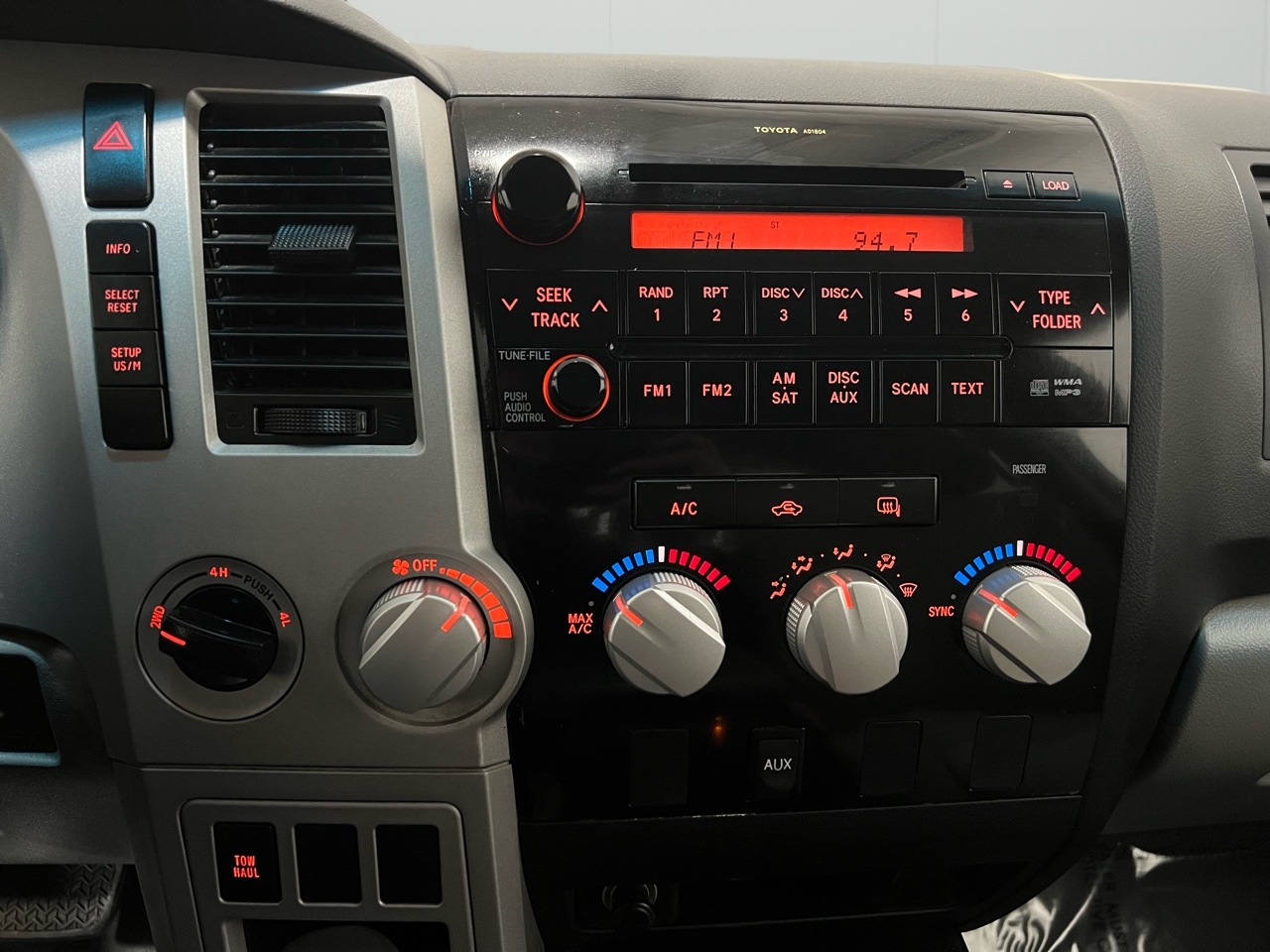 Toyota Tundra SR5 Double Cab 5.7L 4WD 2008