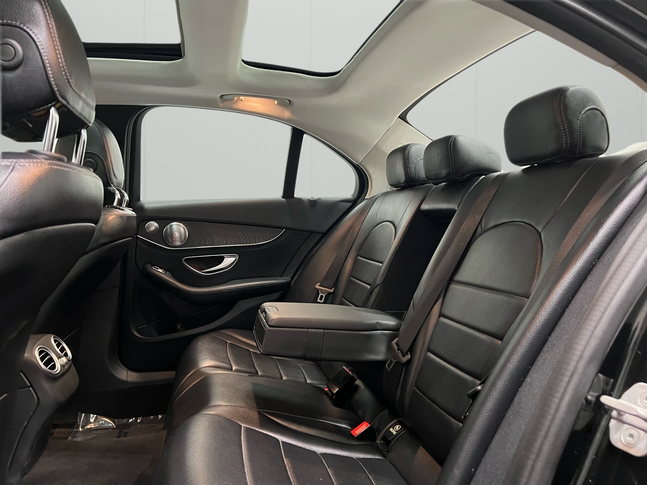 Mercedes-Benz C-Class C300 4MATIC Sedan 2015