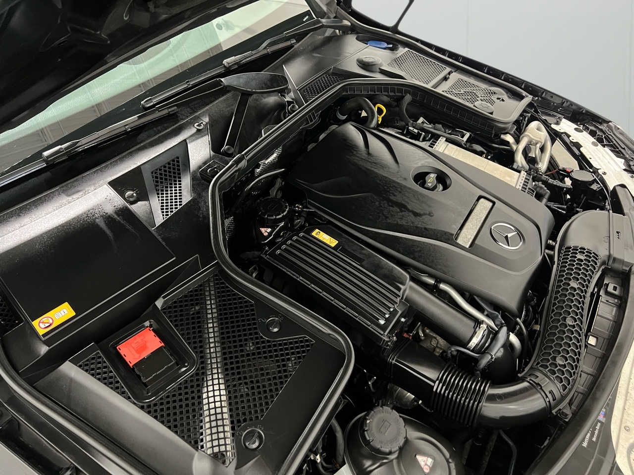 Mercedes-Benz C-Class C300 4MATIC Sedan 2015