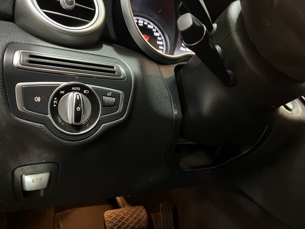 Mercedes-Benz C-Class C300 4MATIC Sedan 2015