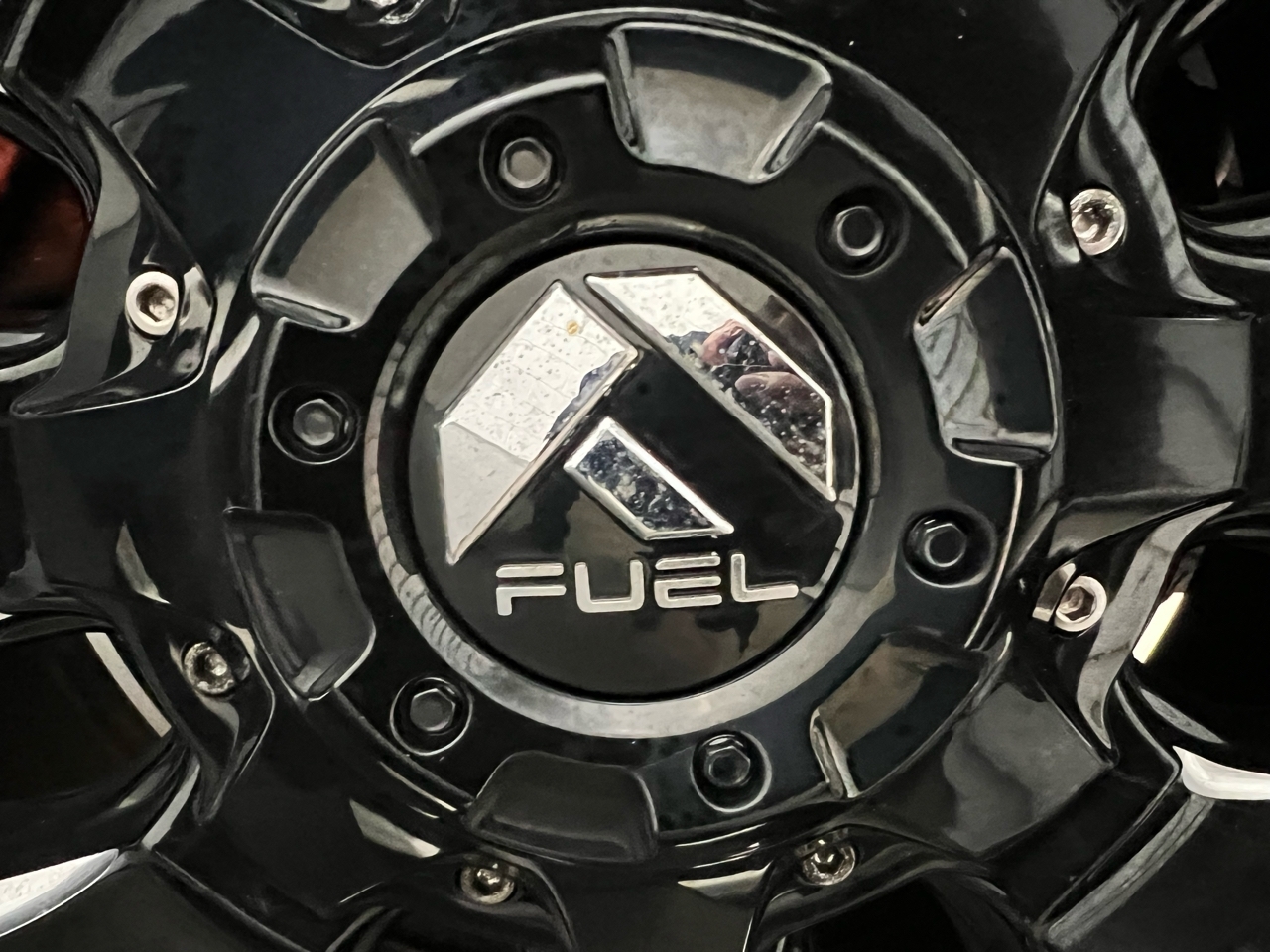 Toyota Tundra Tundra-Grade CrewMax 5.7L 4WD 2010