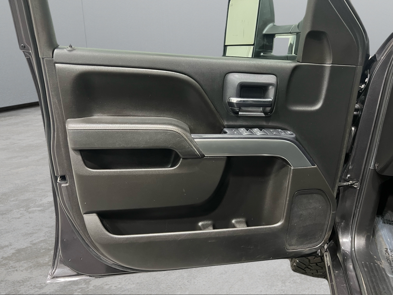 Chevrolet Silverado 2500HD LT Crew Cab Long Bed 4WD 2015