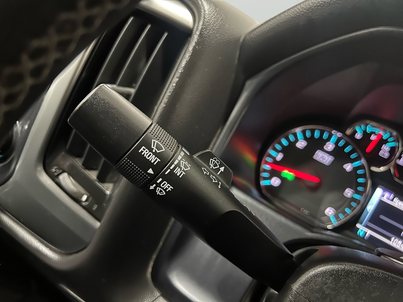 Chevrolet Silverado 2500HD LT Crew Cab Long Bed 4WD 2015