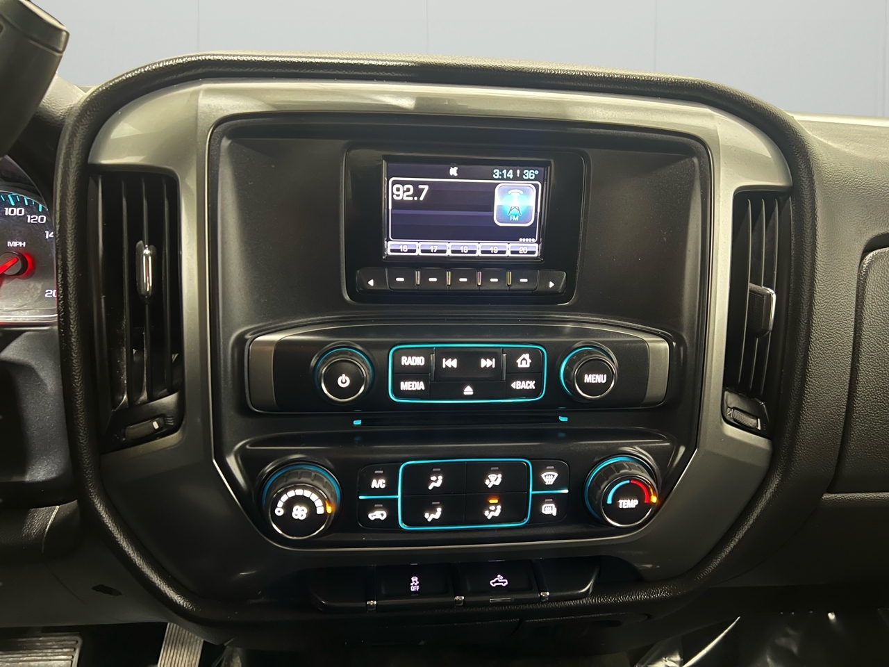 Chevrolet Silverado 2500HD LT Crew Cab Long Bed 4WD 2015