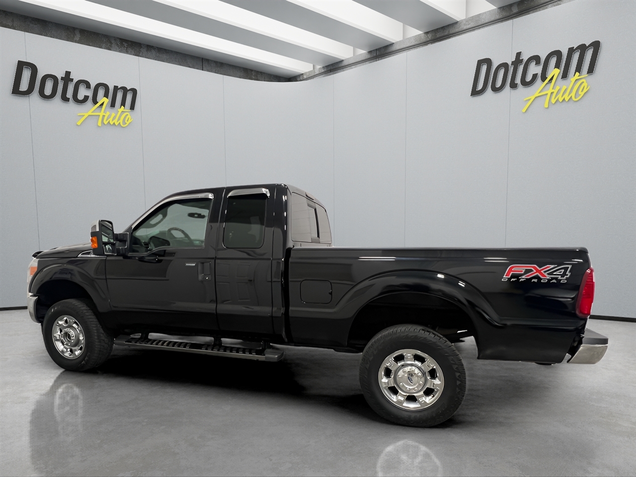Ford F-250 SD XLT SuperCab Short Bed 4WD 2016
