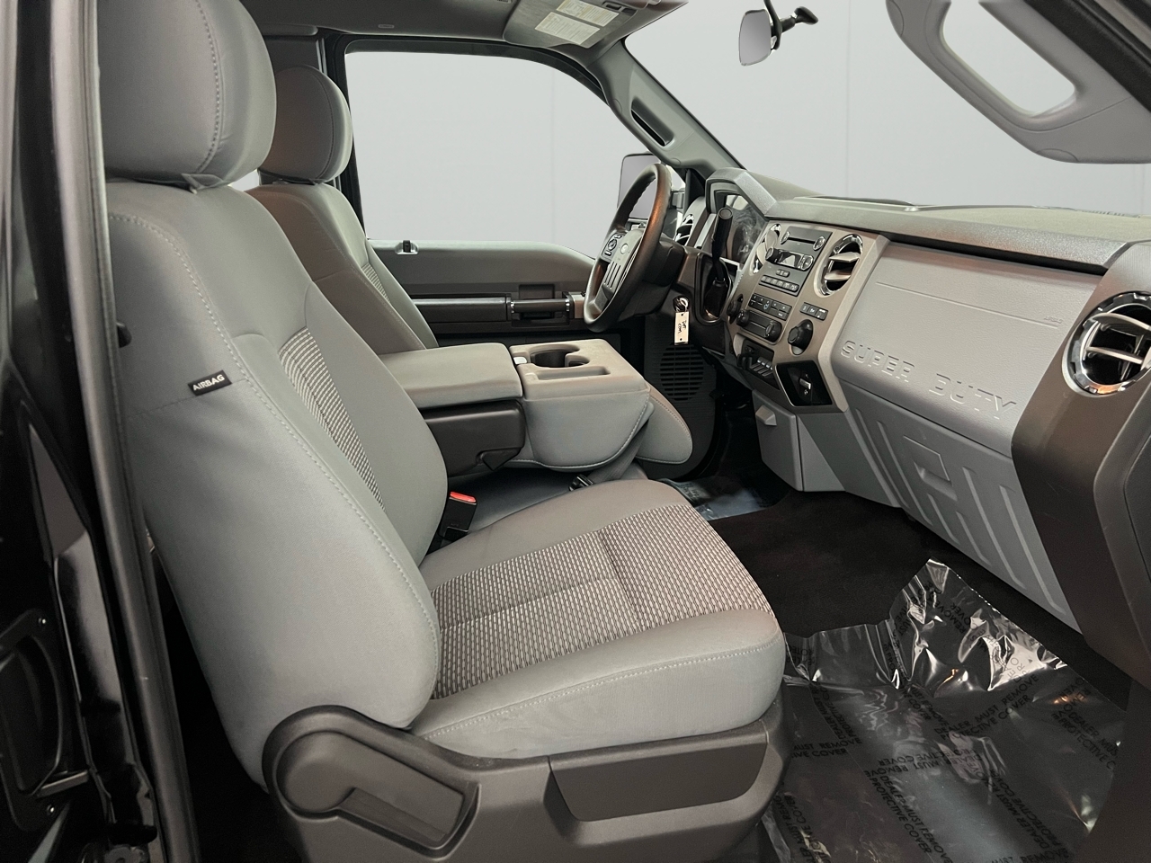 Ford F-250 SD XLT SuperCab Short Bed 4WD 2016