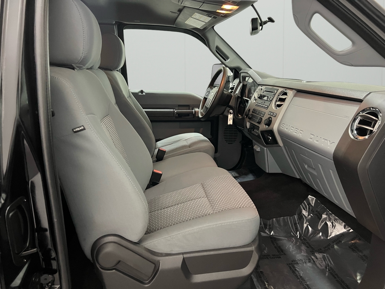 Ford F-250 SD XLT SuperCab Short Bed 4WD 2016