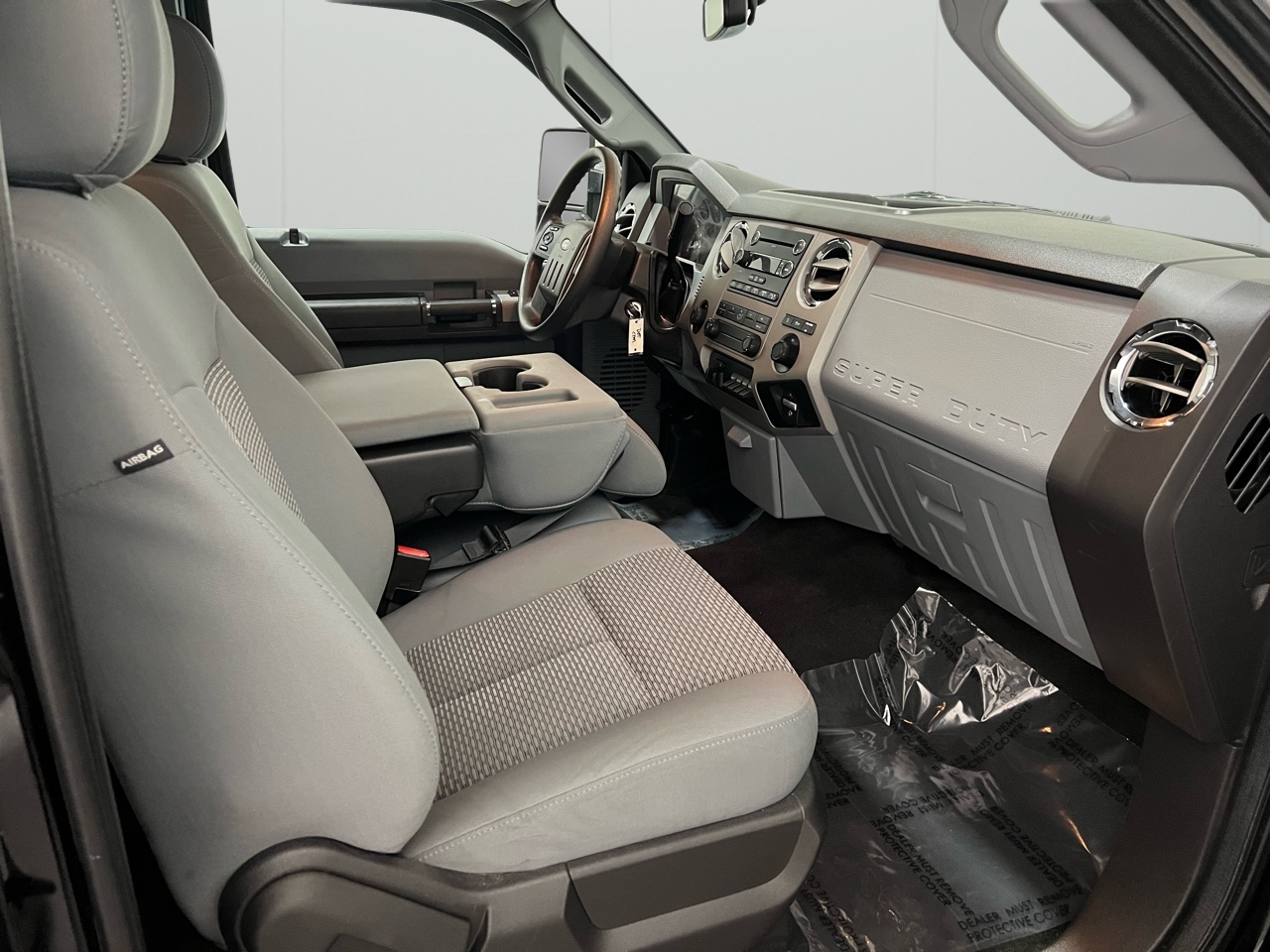 Ford F-250 SD XLT SuperCab Short Bed 4WD 2016