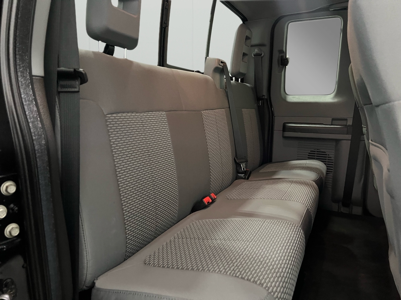 Ford F-250 SD XLT SuperCab Short Bed 4WD 2016