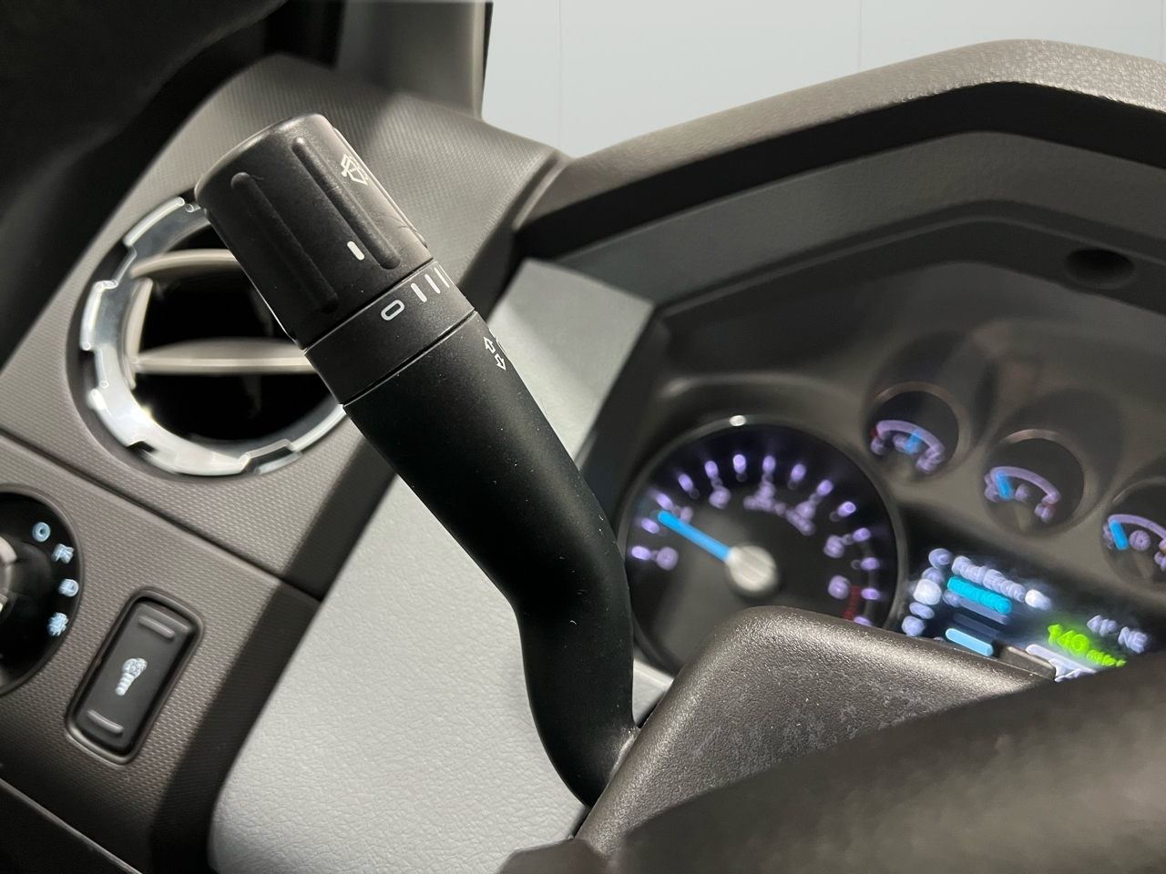 Ford F-250 SD XLT SuperCab Short Bed 4WD 2016