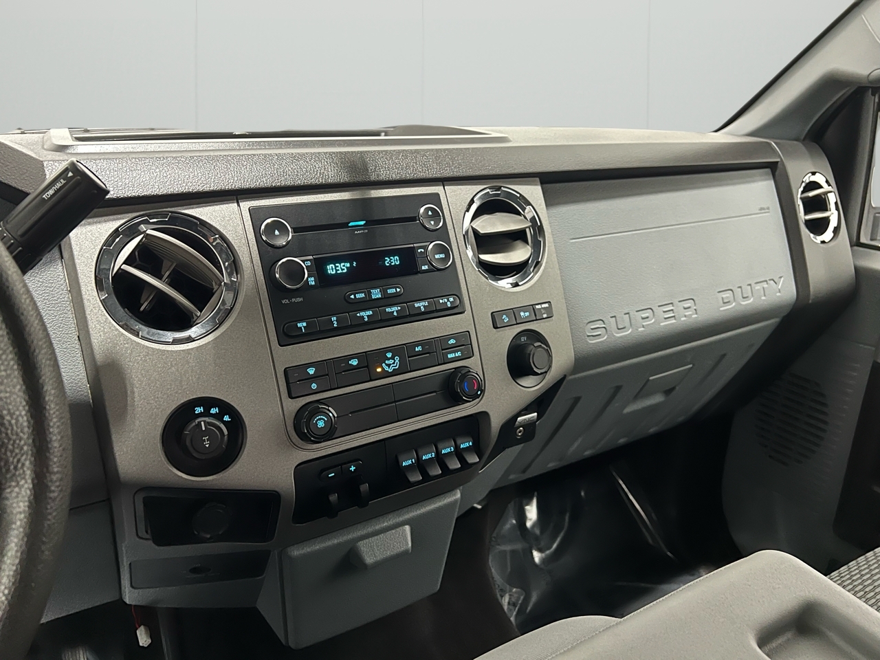 Ford F-250 SD XLT SuperCab Short Bed 4WD 2016