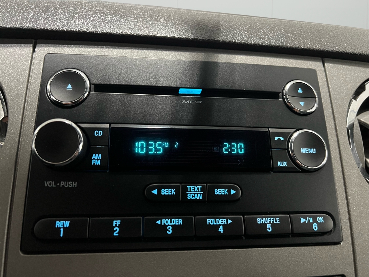 Ford F-250 SD XLT SuperCab Short Bed 4WD 2016