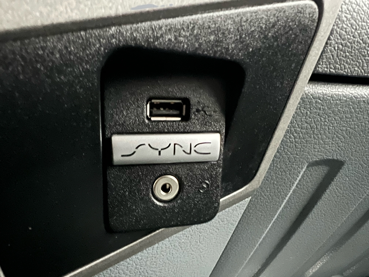 Ford F-250 SD XLT SuperCab Short Bed 4WD 2016