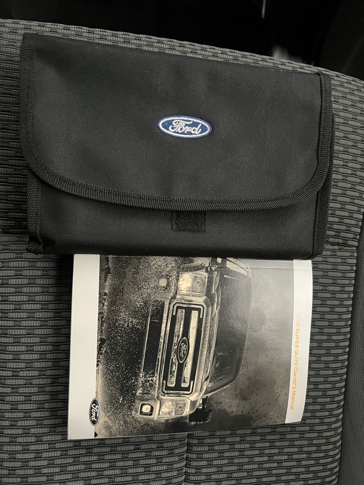 Ford F-250 SD XLT SuperCab Short Bed 4WD 2016