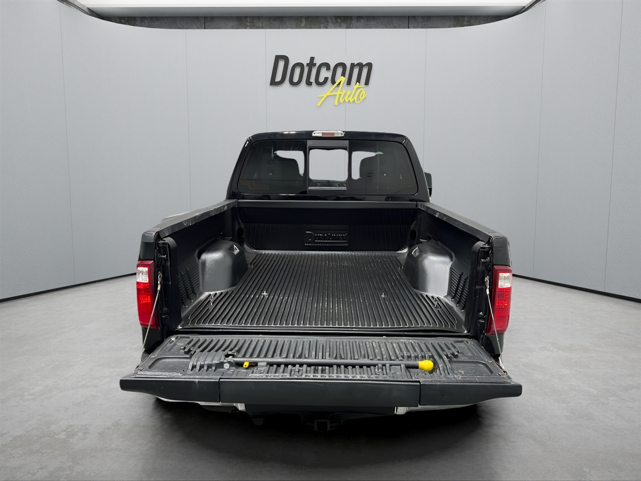 Ford F-250 SD XLT SuperCab Short Bed 4WD 2016