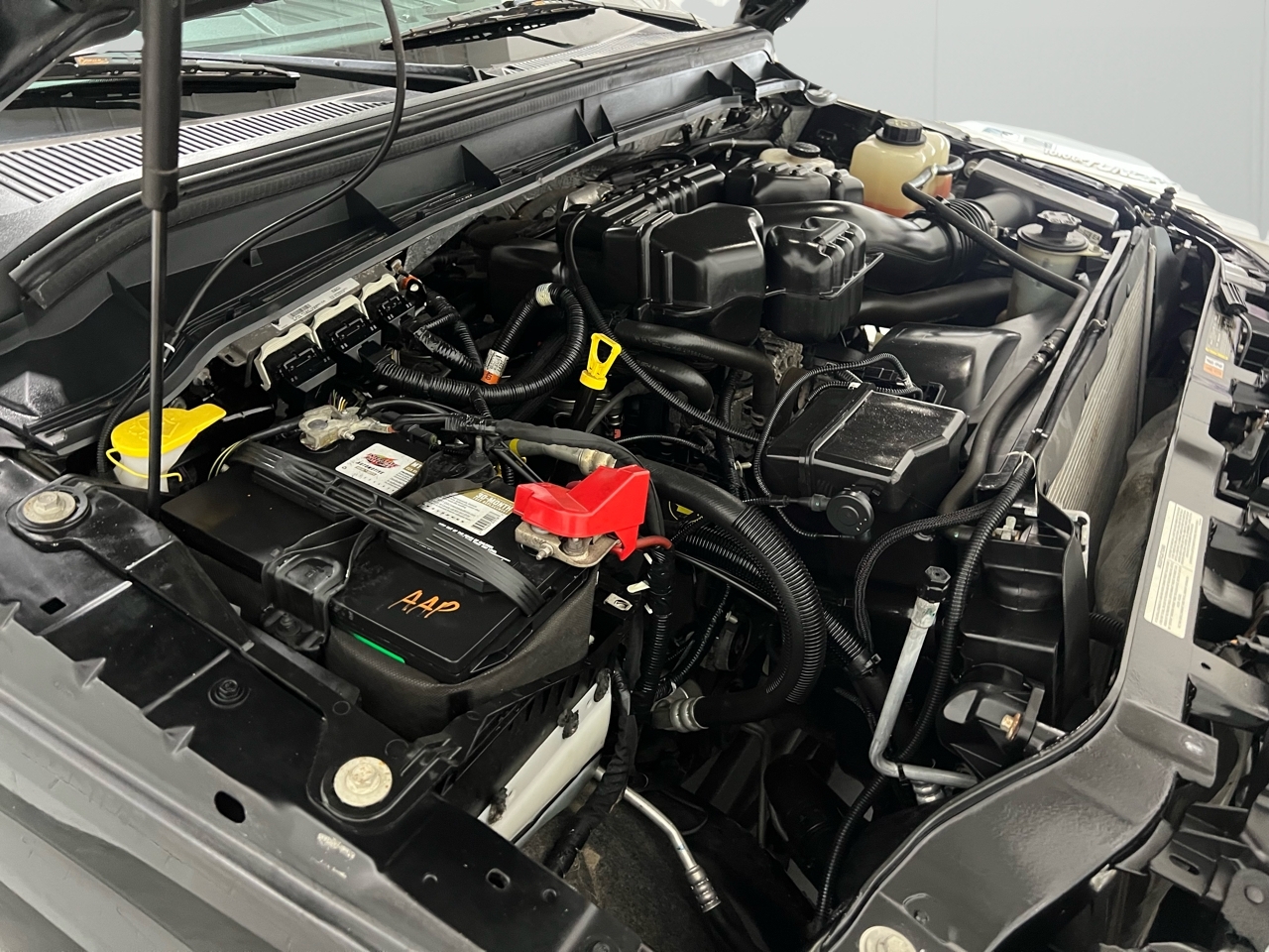 Ford F-250 SD XLT SuperCab Short Bed 4WD 2016