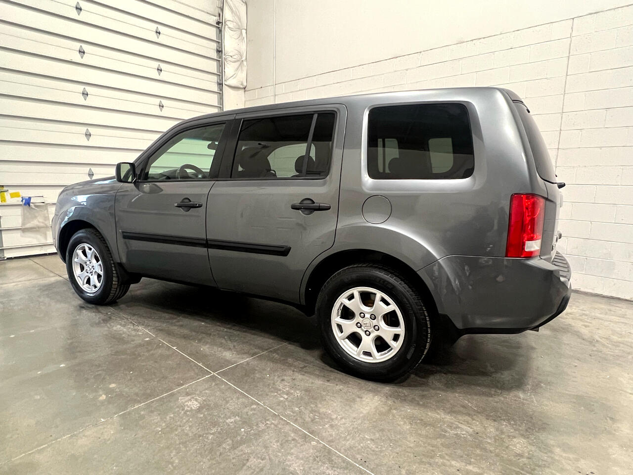 Honda Pilot LX 2WD 5-Spd AT 2010