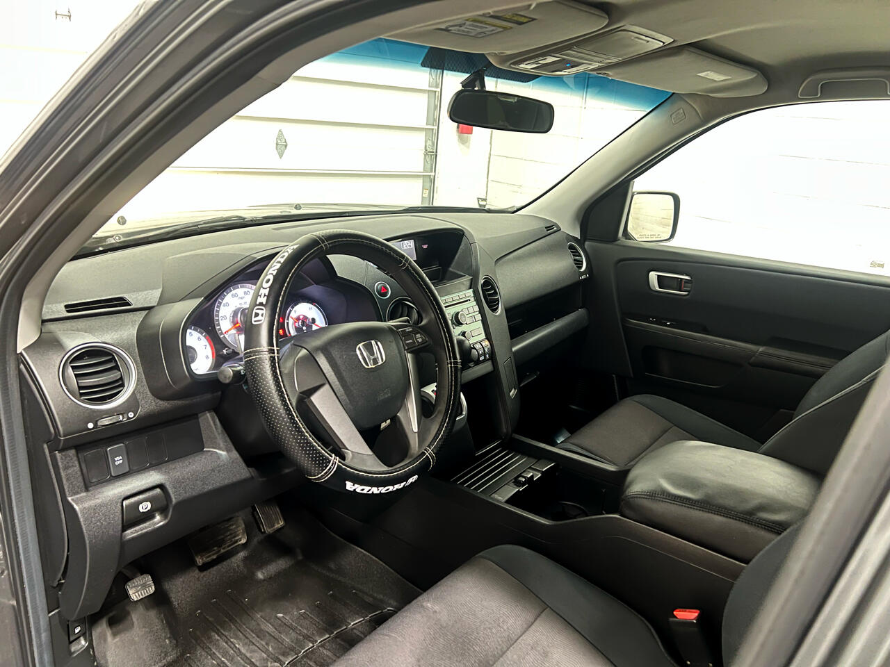 Honda Pilot LX 2WD 5-Spd AT 2010