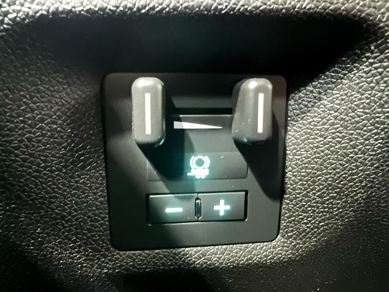 Chevrolet Silverado 2500HD LT Crew Cab 4WD 2012