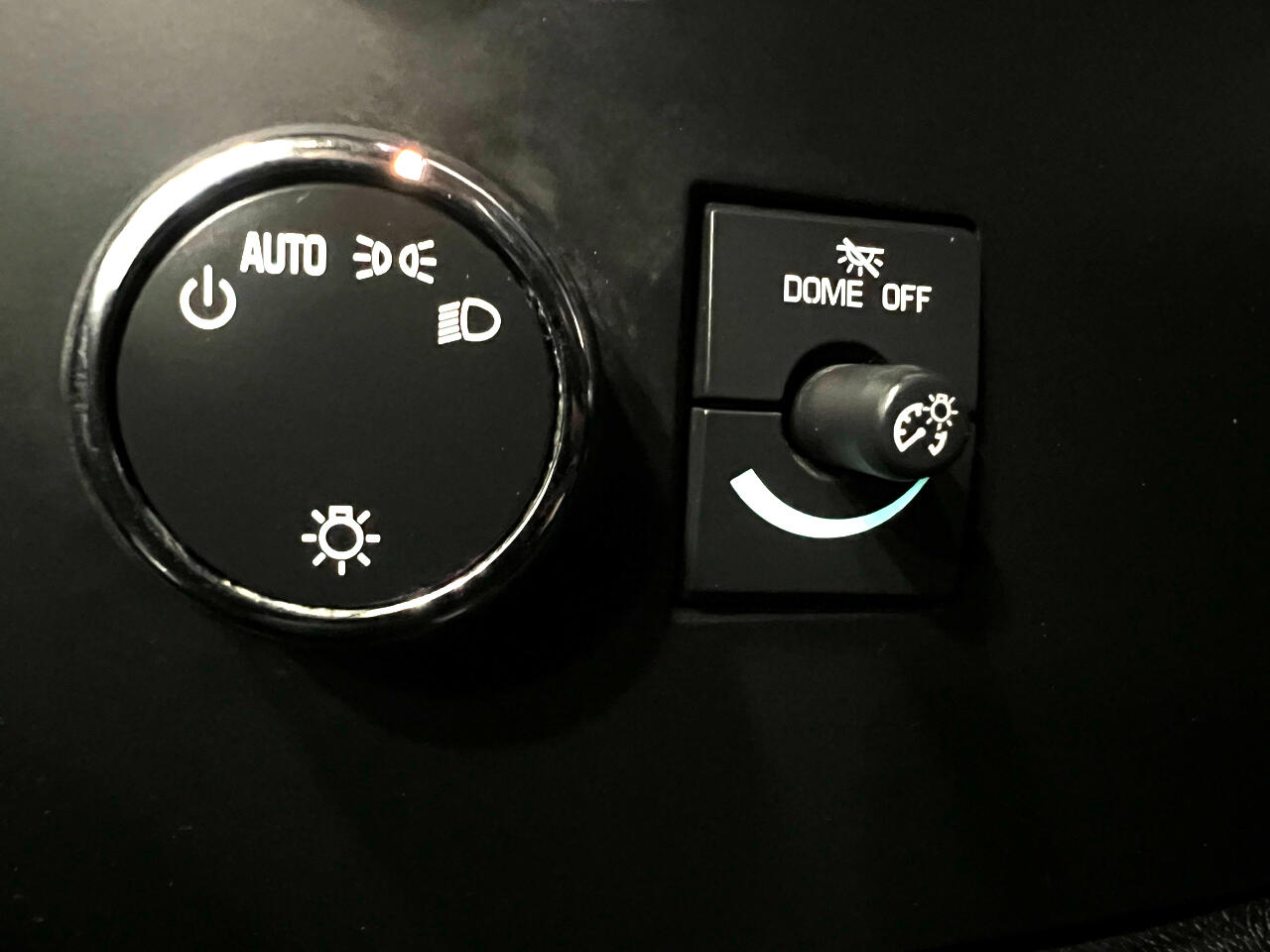 Chevrolet Silverado 2500HD LT Crew Cab 4WD 2012