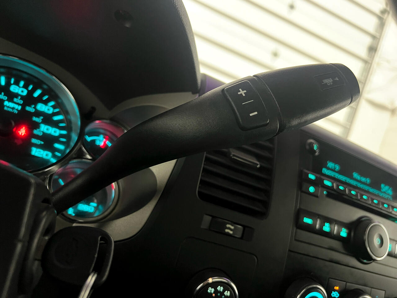 Chevrolet Silverado 2500HD LT Crew Cab 4WD 2012