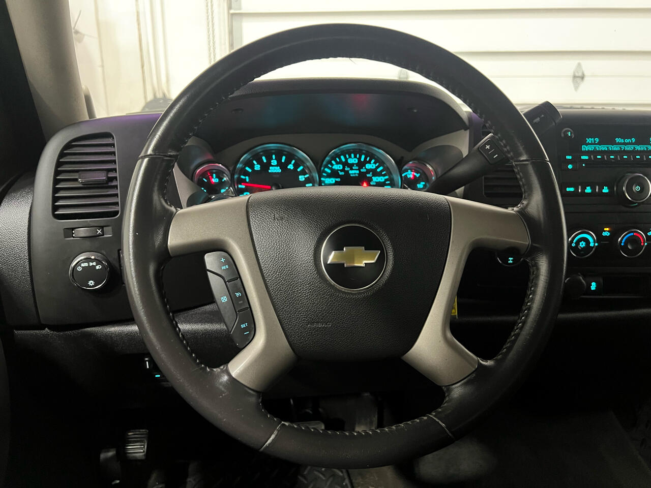 Chevrolet Silverado 2500HD LT Crew Cab 4WD 2012