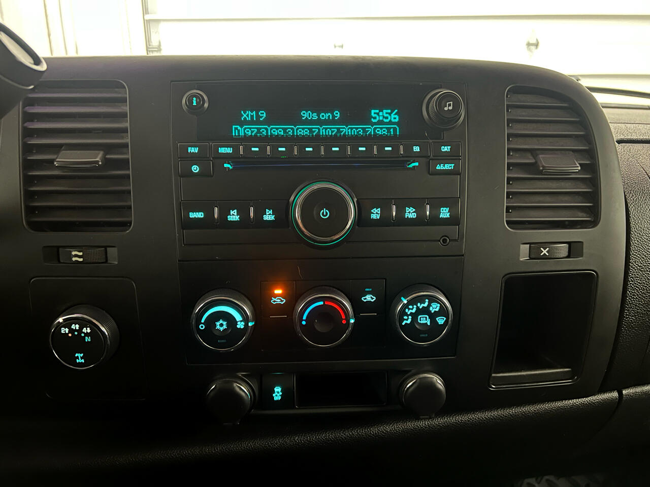 Chevrolet Silverado 2500HD LT Crew Cab 4WD 2012