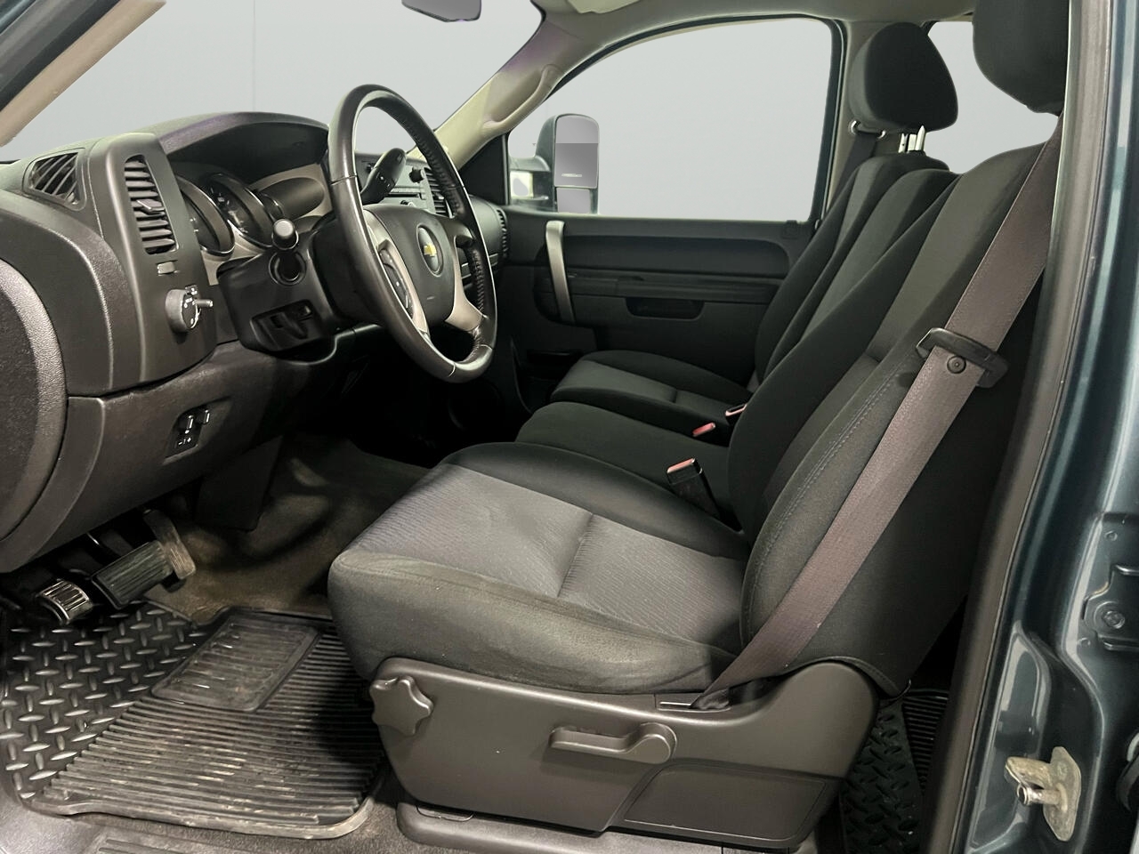 Chevrolet Silverado 2500HD LT Crew Cab 4WD 2012