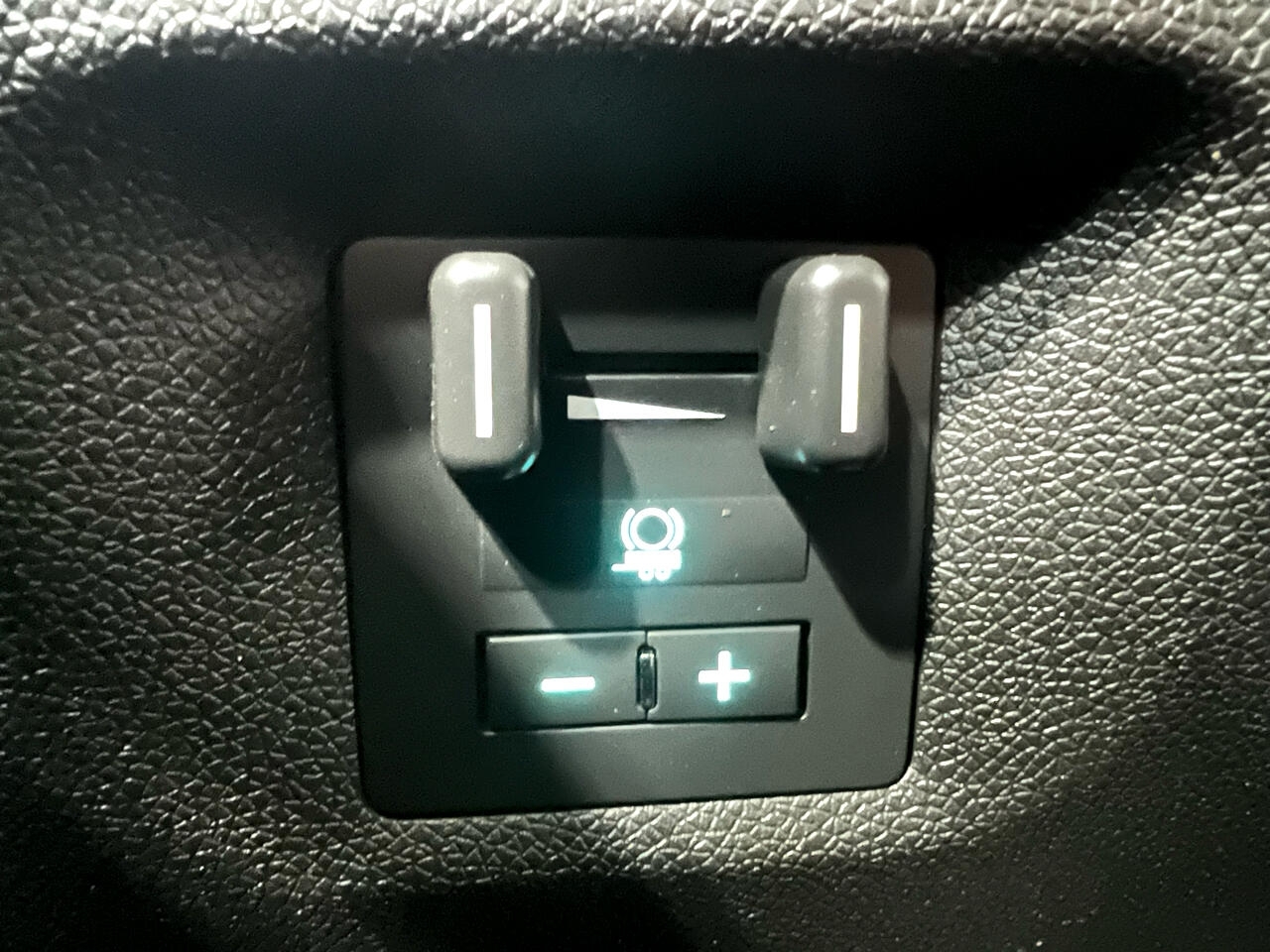 Chevrolet Silverado 2500HD LT Crew Cab 4WD 2012