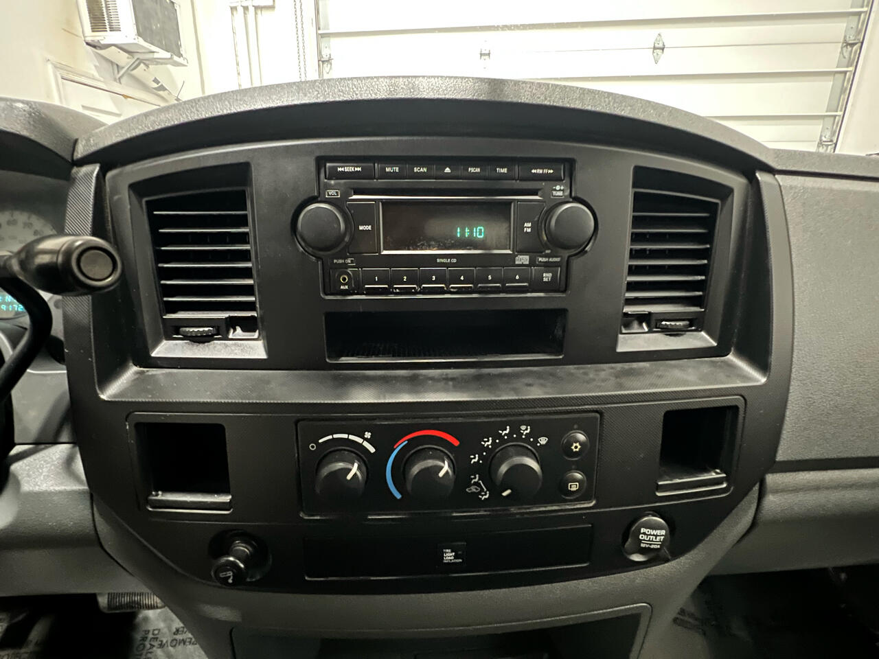 Dodge Ram 2500 SXT Quad Cab Long Bed 4WD 2009