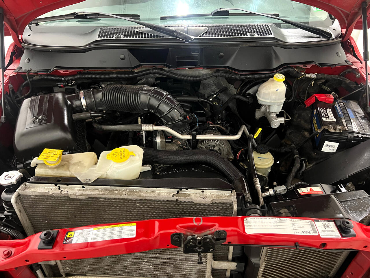 Dodge Ram 2500 SXT Quad Cab Long Bed 4WD 2009