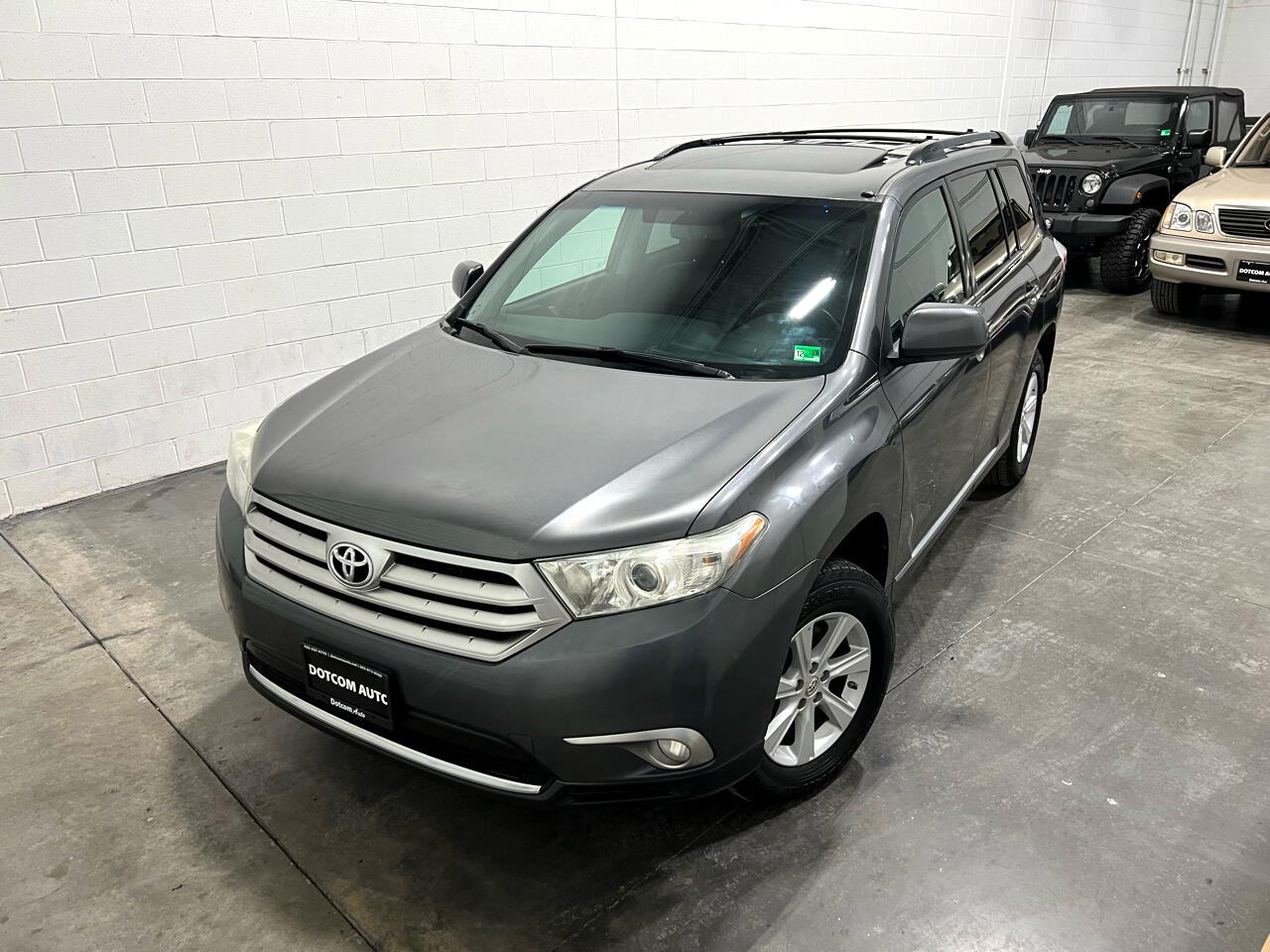Toyota Highlander Base 4WD 2013
