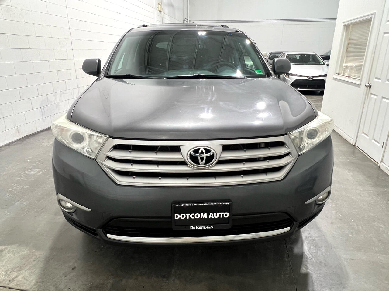 Toyota Highlander Base 4WD 2013