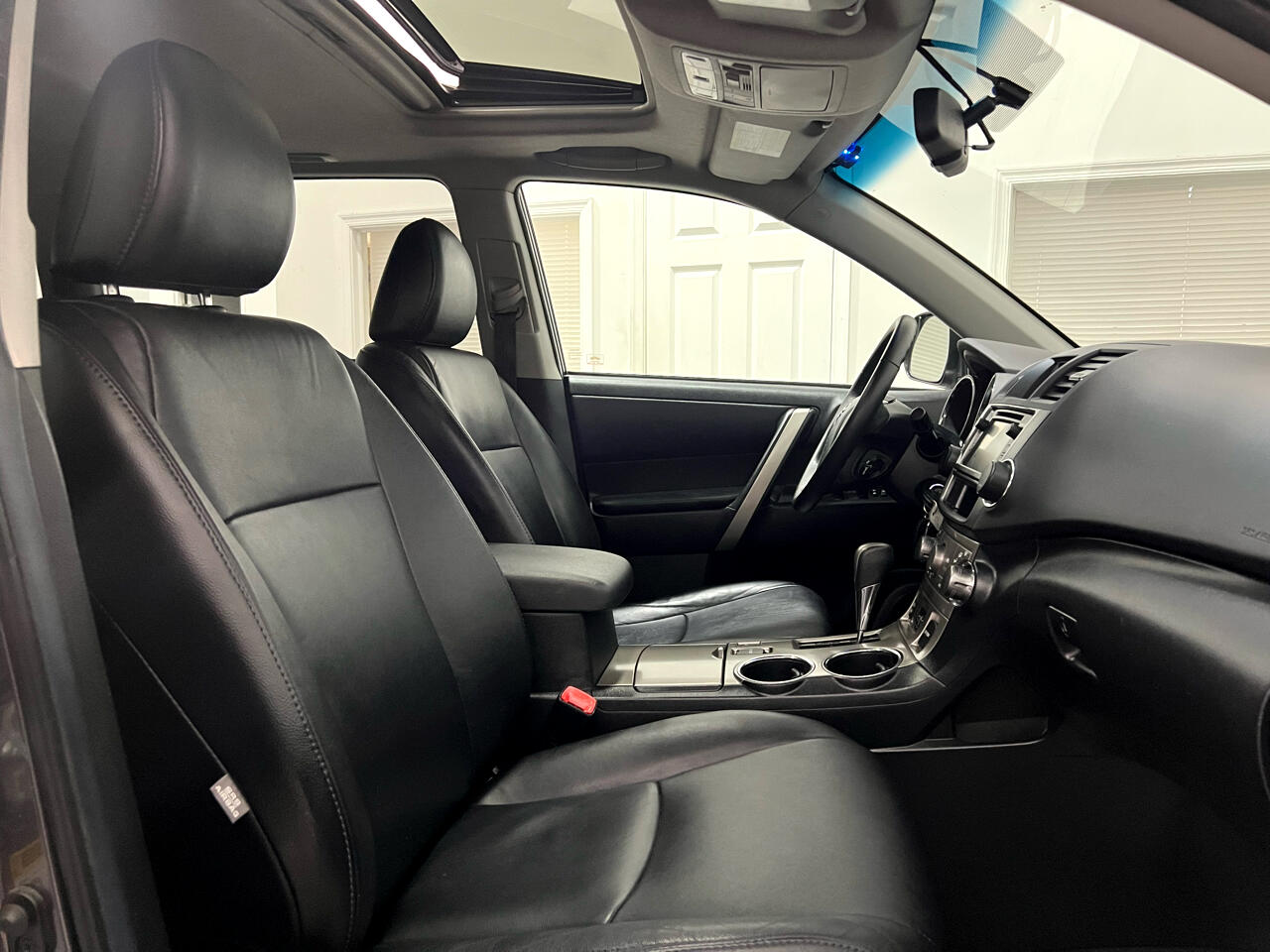 Toyota Highlander Base 4WD 2013