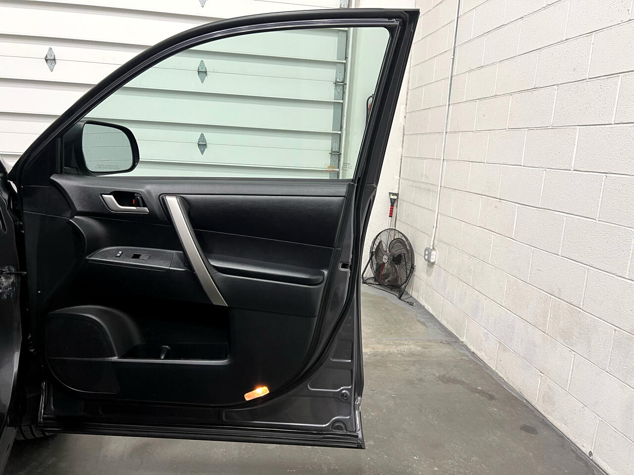 Toyota Highlander Base 4WD 2013