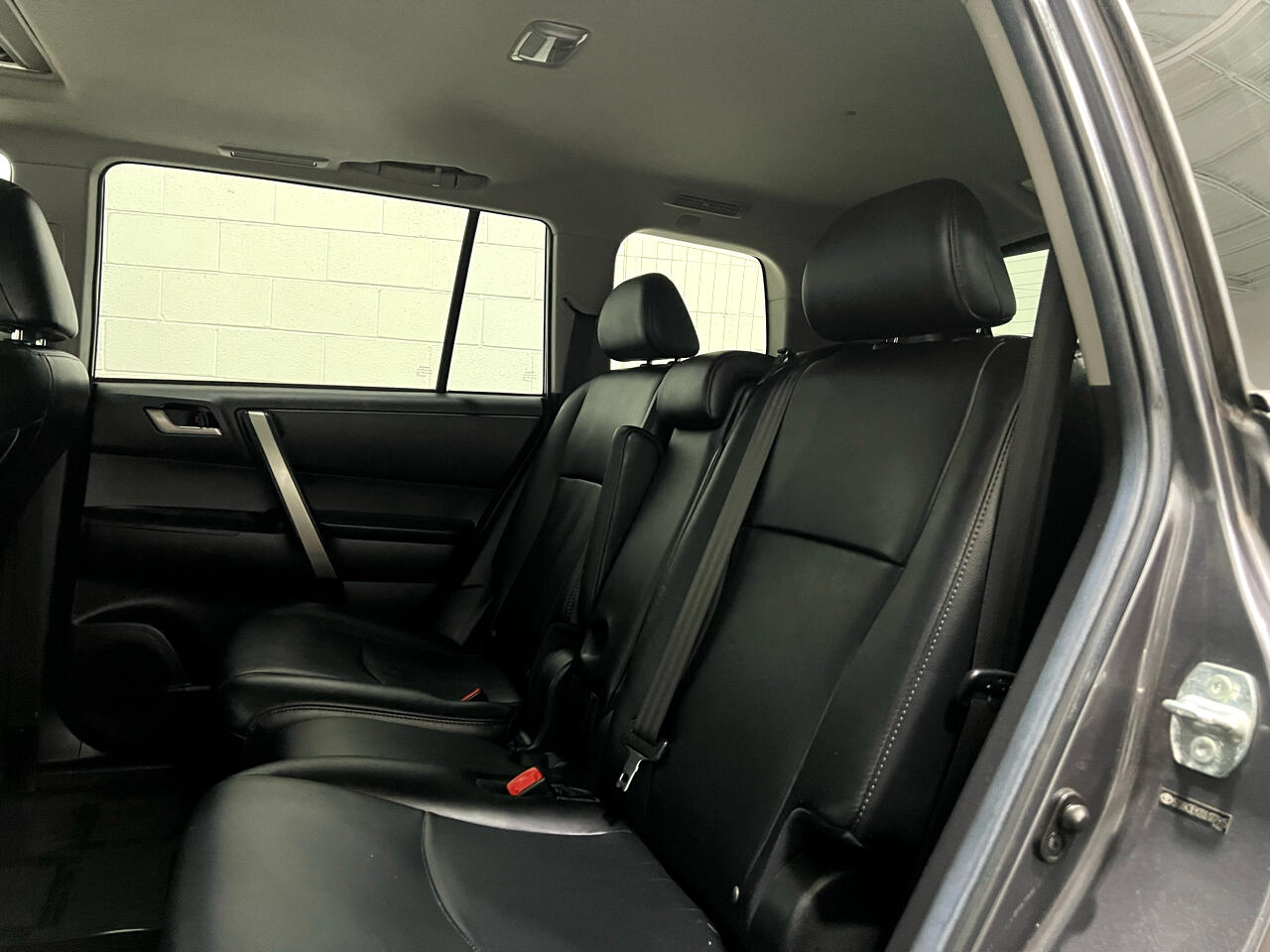 Toyota Highlander Base 4WD 2013