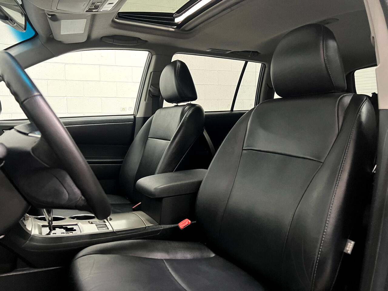 Toyota Highlander Base 4WD 2013