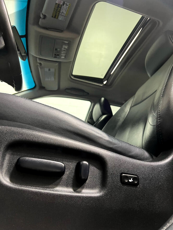 Toyota Highlander Base 4WD 2013