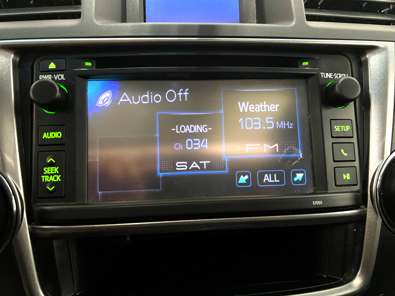 Toyota Highlander Base 4WD 2013