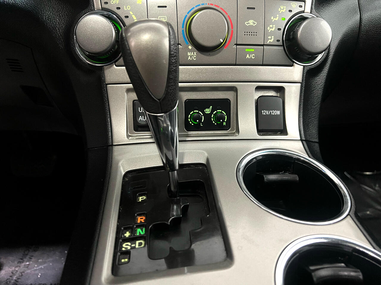 Toyota Highlander Base 4WD 2013