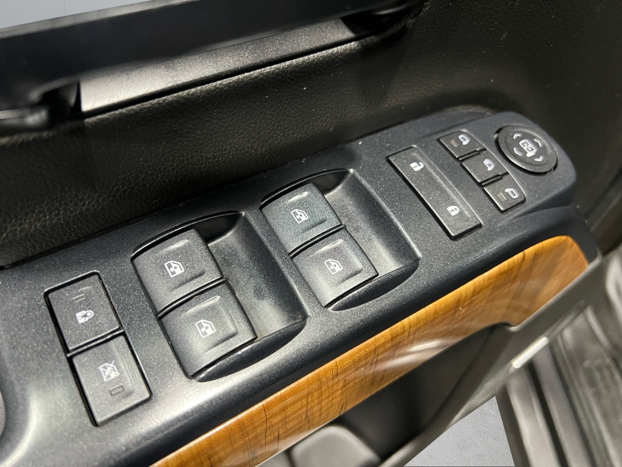 GMC Sierra 1500 SLT Crew Cab 4WD 2014