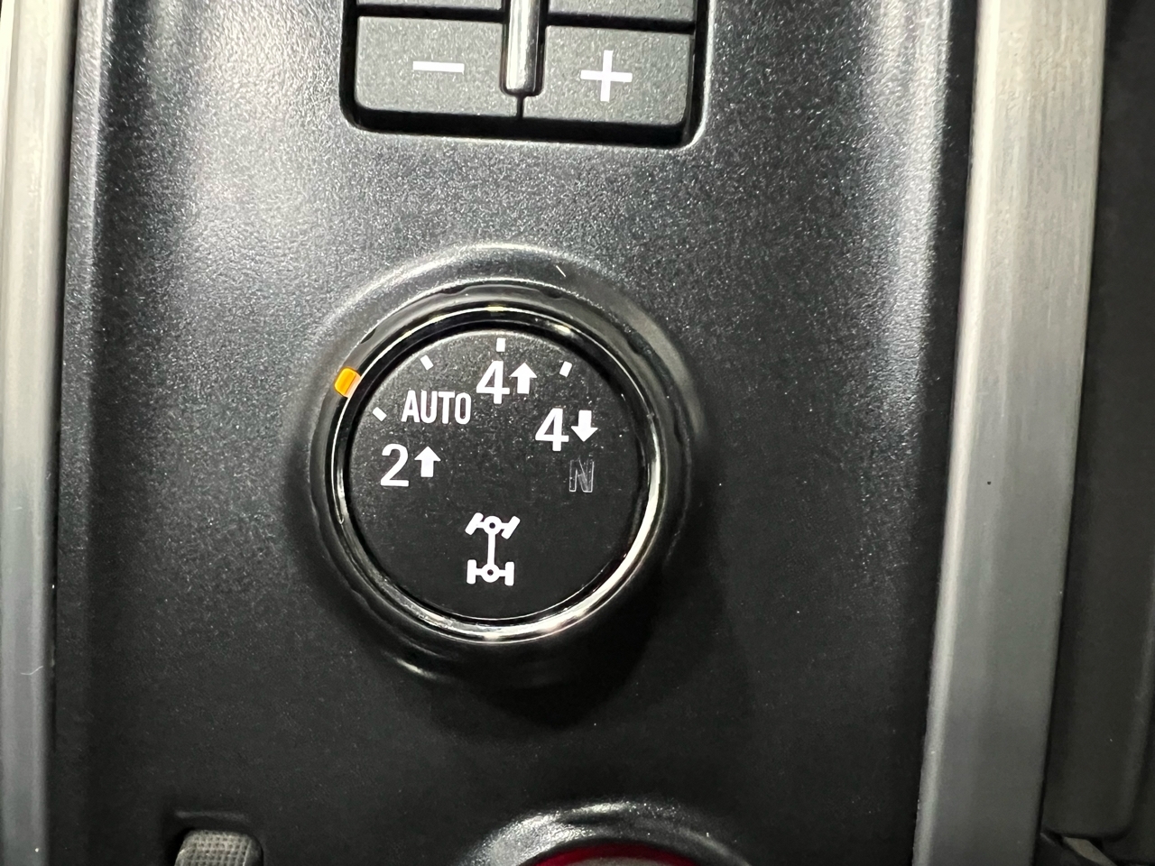 GMC Sierra 1500 SLT Crew Cab 4WD 2014