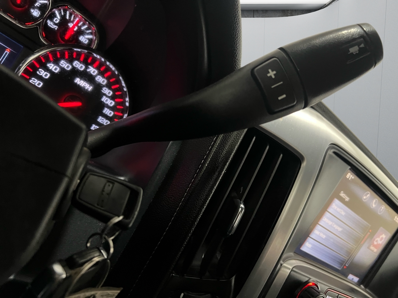 GMC Sierra 1500 SLT Crew Cab 4WD 2014