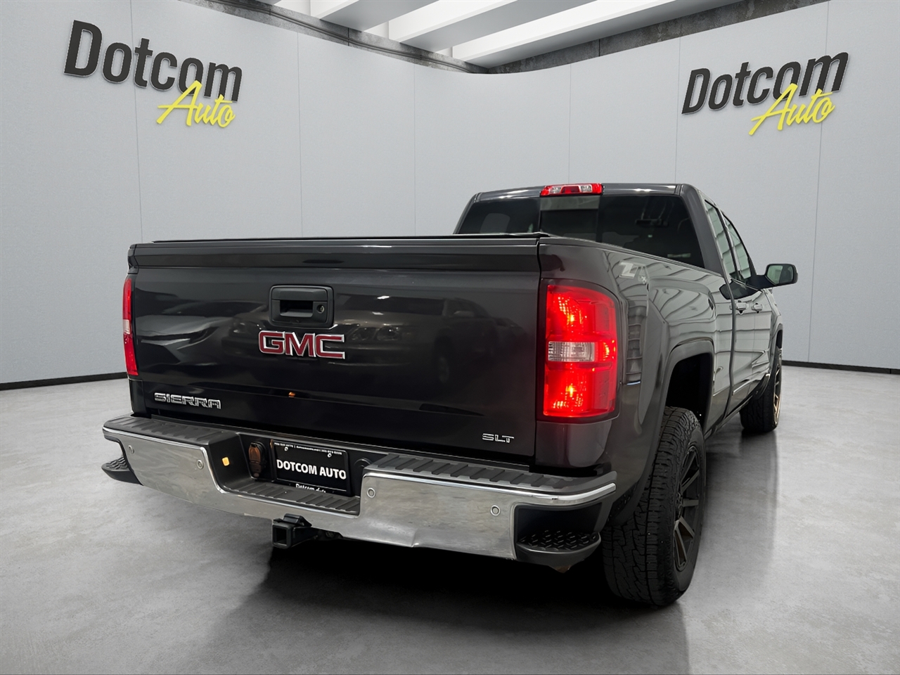 GMC Sierra 1500 SLT Crew Cab 4WD 2014