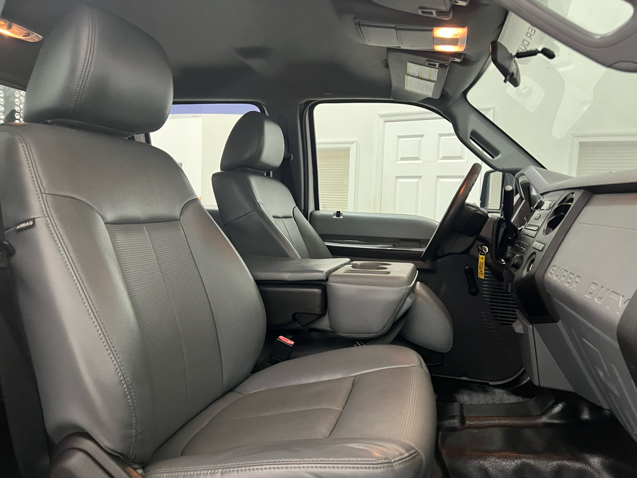 Ford F-250 SD XLT Crew Cab Long Bed 4WD 2016