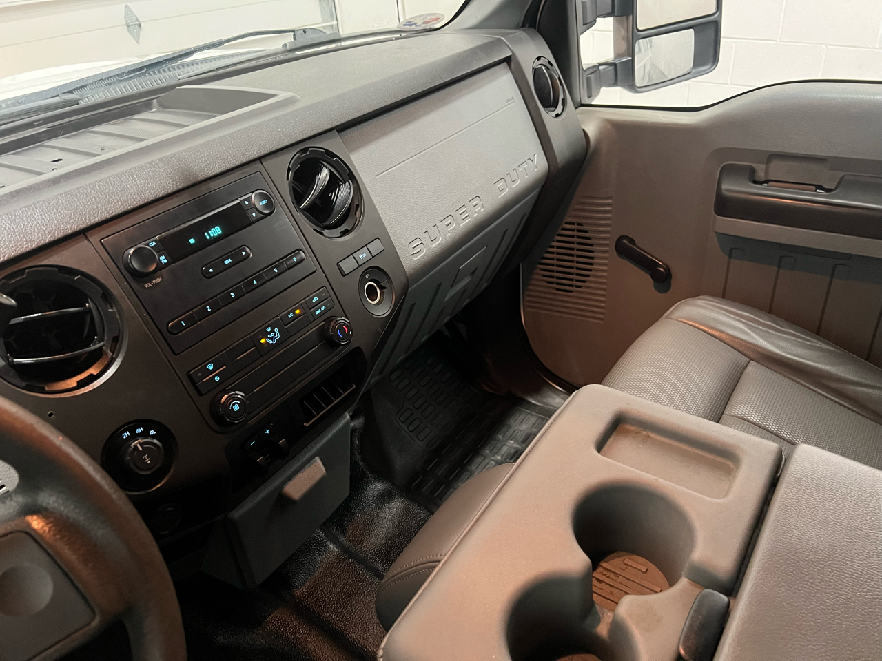 Ford F-250 SD XLT Crew Cab Long Bed 4WD 2016